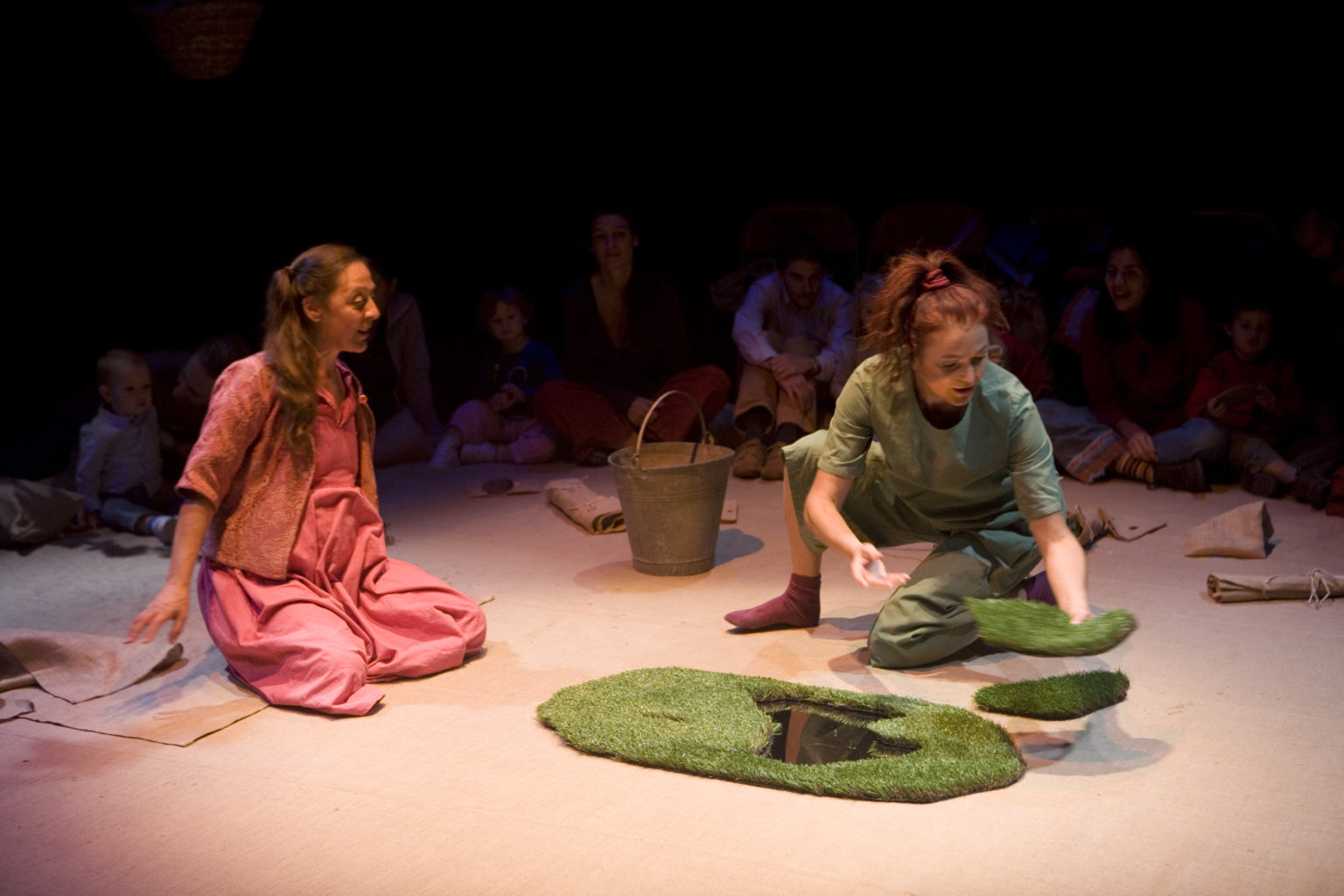 "Il Giardino di Gaia" - Teatro Pan - con Elena Chiaravalli e Karin Hochapfel